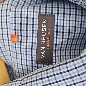 NWT- Van Heusen Traveler Brand Men's Long-Sleeved Shirt. Size XXL 18-18.5